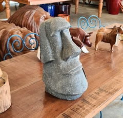 Escultura Cabeça Moai Texturizada Arenite Cinza Média - comprar online