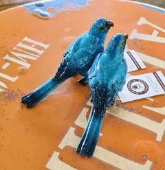 Pássaro Decorativo de Resina Azul com Bico Escuro - loja online