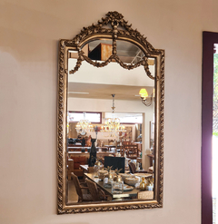 Espelho de Resina com Detalhes Bordados Folheados a Prata - comprar online