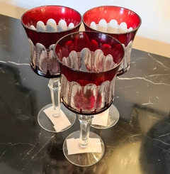 Taça Decorativa de Vidro Vermelha e Transp. para Vinho Grande na internet