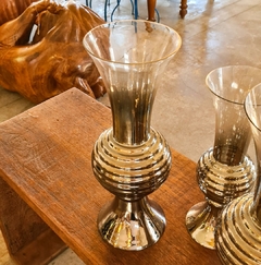Vaso Decorativo Dourado e Transp. de Vidro Smoke Grande - Marcenaria Tiradentes - Móveis e Decoração Artesanais de alto padrão