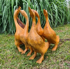 Escultura De Ganso Esculpido Em Peça Única De Madeira Tam. P na internet