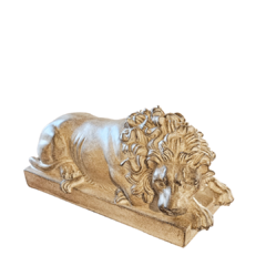 Escultura Leão Decorativo Deitado em Resina Bege