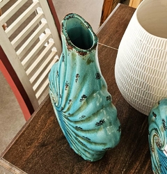 Vaso em Cerâmica Relevo Caracol Azul Claro - loja online