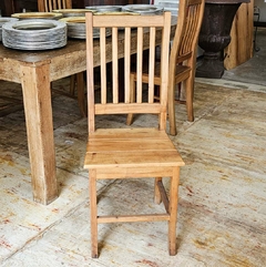 Cadeira com Encosto Ripado em Madeira Nobre na internet
