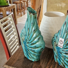 Imagem do Vaso em Cerâmica Relevo Caracol Azul Claro