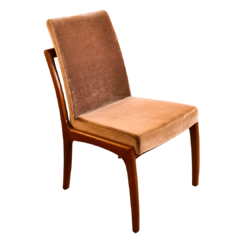 Cadeira em Madeira Nobre com Estofado no Assento e Encosto