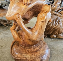Imagem do Escultura em Peça Única de Madeira 2 Leoas em Angelim Pedra