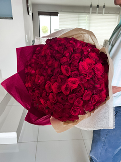 150 Rosas - buy online