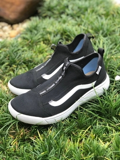 Tênis Vans Ultrarange Exo Slip Black White - loja online