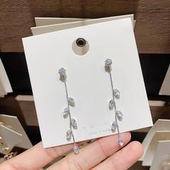 Pendientes largos de perlas de imitación para mujer (CMP ART10084) - CMP Shopping Global