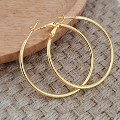 Pendientes de aro chapados en oro de 24K para mujer (CMP ART1002)