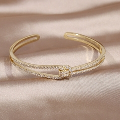 Pulsera ajustable con nudo de circón, brazalete de lujo, chapado en oro de 14k (CMP PLS10017) en internet