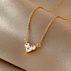 Collar de cadena con colgante de corazón para mujer bañado en oro de 14k (CMP CLL10037)