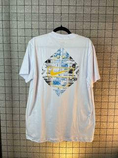 CAMISETA NK ESTAMPADA - loja online