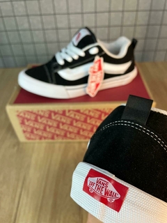 VANS KNU - Visual Style