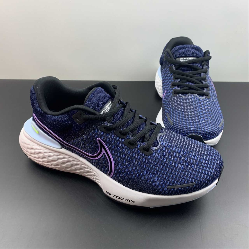 Nike flyknit cheap navy blue