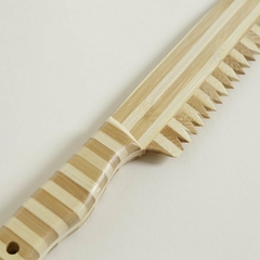 Cuchillo De Madera Rayada Para Torta 30 cm en internet