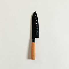 Cuchillo Hoja Acero Inoxidable Negro Agujeros Mango Madera 29,5cm - comprar online