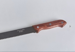 Cuchillo Panero De Acero Mango Madera 32cm - comprar online