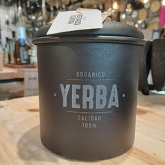 Tarro Yerba Negro Con Manija De Cuero 1/2 kg