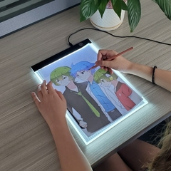 Tablero de dibujo de tamaño A4 con iluminación LED en internet