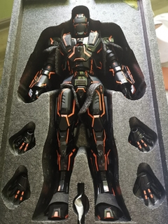 Hottoys-Neon Tech War Machine - Camposhop