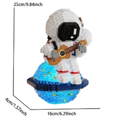 Modelo de astronauta de piezas de guitarra