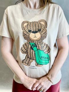 T-SHIRT COM ESTAMPA DE URSO | BEGE - comprar online