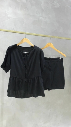 CONJUNTO FEMININO BLUSA DE LAÇO E SHORTS DORA - loja online