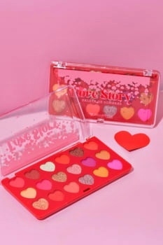 PALETA DE SOMBRAS 18 TONS | LOVE STORY