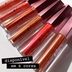 LIP GLOSS UM BEIJO 01 AO 06 C/24 - SP COLORS (SP356) - ESPAÇO MAKE FRANQUEADOS