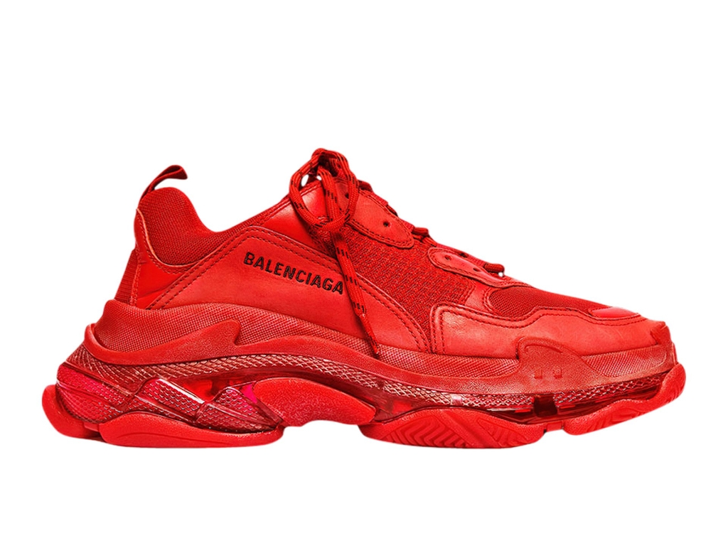 Balenciaga triple s costo online