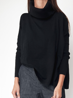 Poncho Polera Bremer NEGRO - comprar online