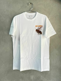 CAMISETA BLUNT BUZZ - BRANCA - comprar online