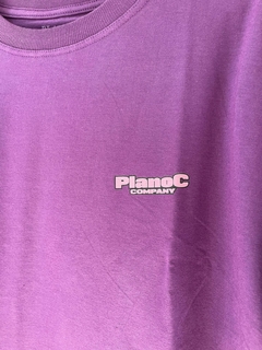 CAMISETA PLANO C STICKERS - ROXA na internet