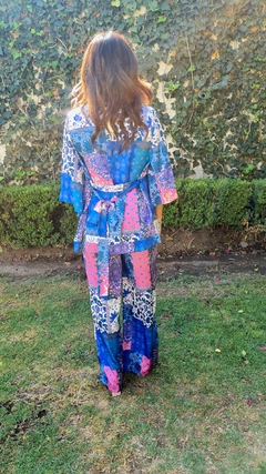 Conjunto Satinado Azul con rosa boho - comprar en línea