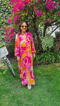 Maxi vestido estampado rosa con naranja