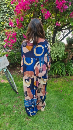 Maxi vestido estampado negro, azul rey y beige - comprar en línea