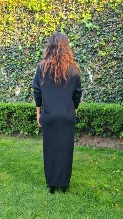 Maxivestido tejido cuello V negro - comprar en línea