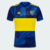 Camisa azul e amarela do Boca Juniors, modelo 23/24, fabricada pela Adidas, com detalhes em azul e o escudo do clube.