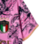 camisa-italia-selecao-italiana-especial-versace-2023-2024-23-24-rosa-preta-dourada-puma-7