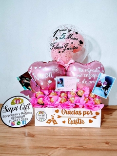 CAJA CON FERREROS