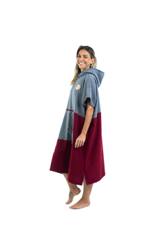 Poncho Toalha - Marsala e Cinza - comprar online