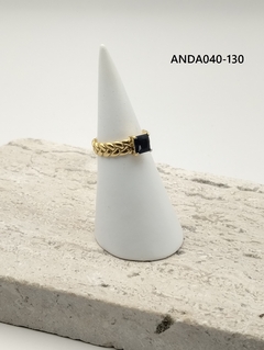 Anillo Dorado con Circonia en Azul Marino