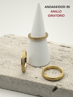 Anillo Dorado Giratorio