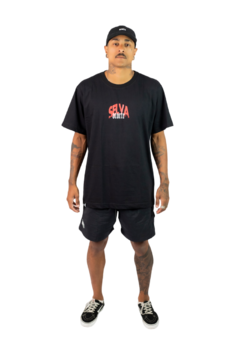 Camiseta Ocorre Selva Em Chamas