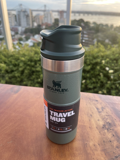 Botella Stanley Travel Mug - The Trigger Action - 473 ml