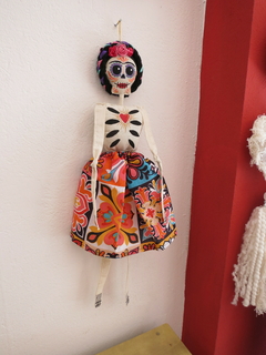Esqueleto frida - Falda colorida en internet