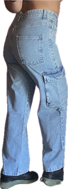 Pantalon modelo Cargo. - comprar online